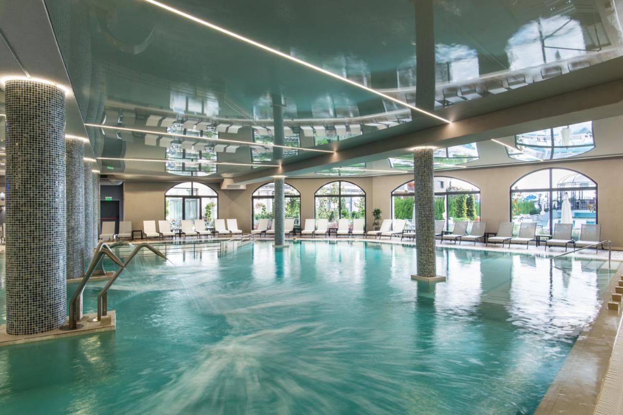Casa Di Fiore Spa And Medical Hotel, Mineral Pools & Private Beach 크레네보 외부 사진 The spa at the Hotel