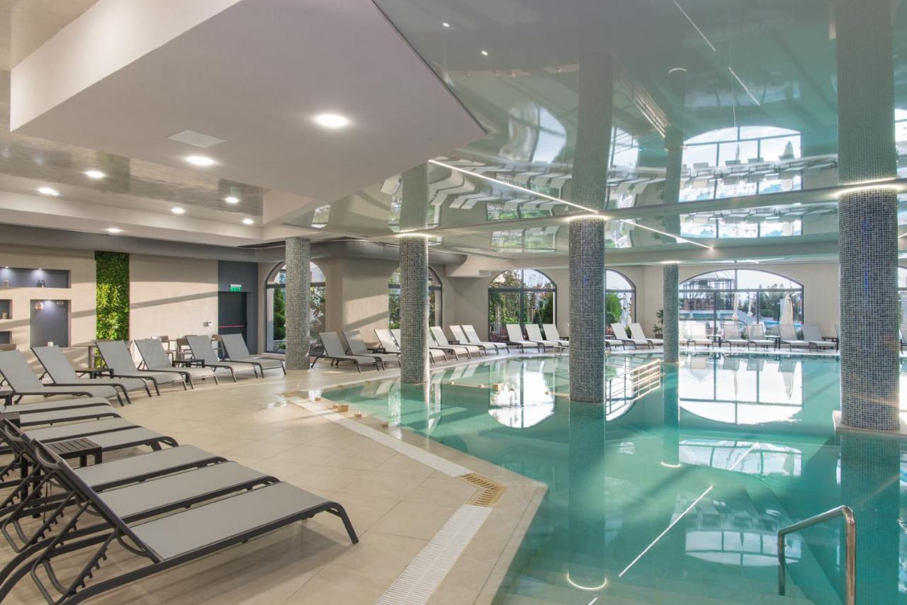 Casa Di Fiore Spa And Medical Hotel, Mineral Pools & Private Beach 크레네보 외부 사진 The spa at the Hotel