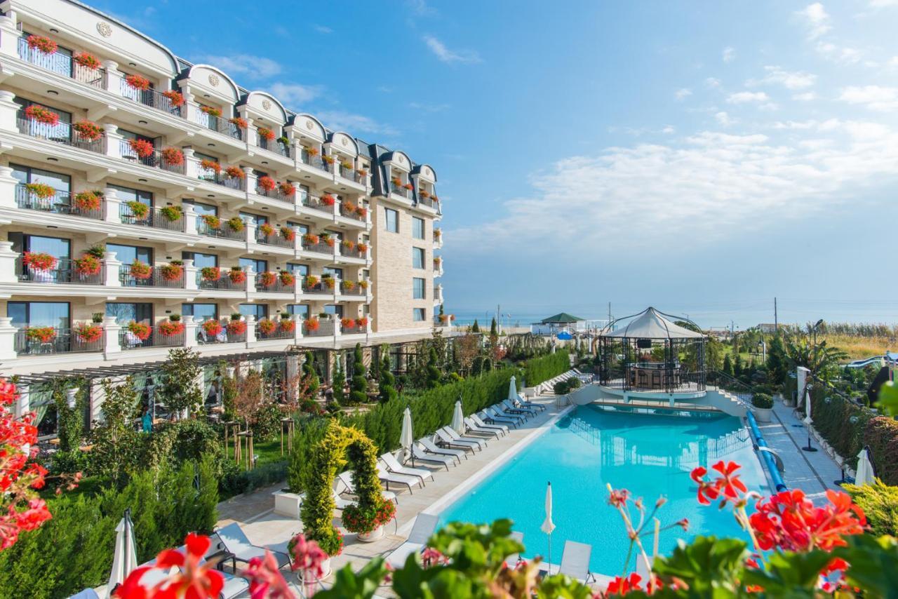 Casa Di Fiore Spa And Medical Hotel, Mineral Pools & Private Beach 크레네보 외부 사진