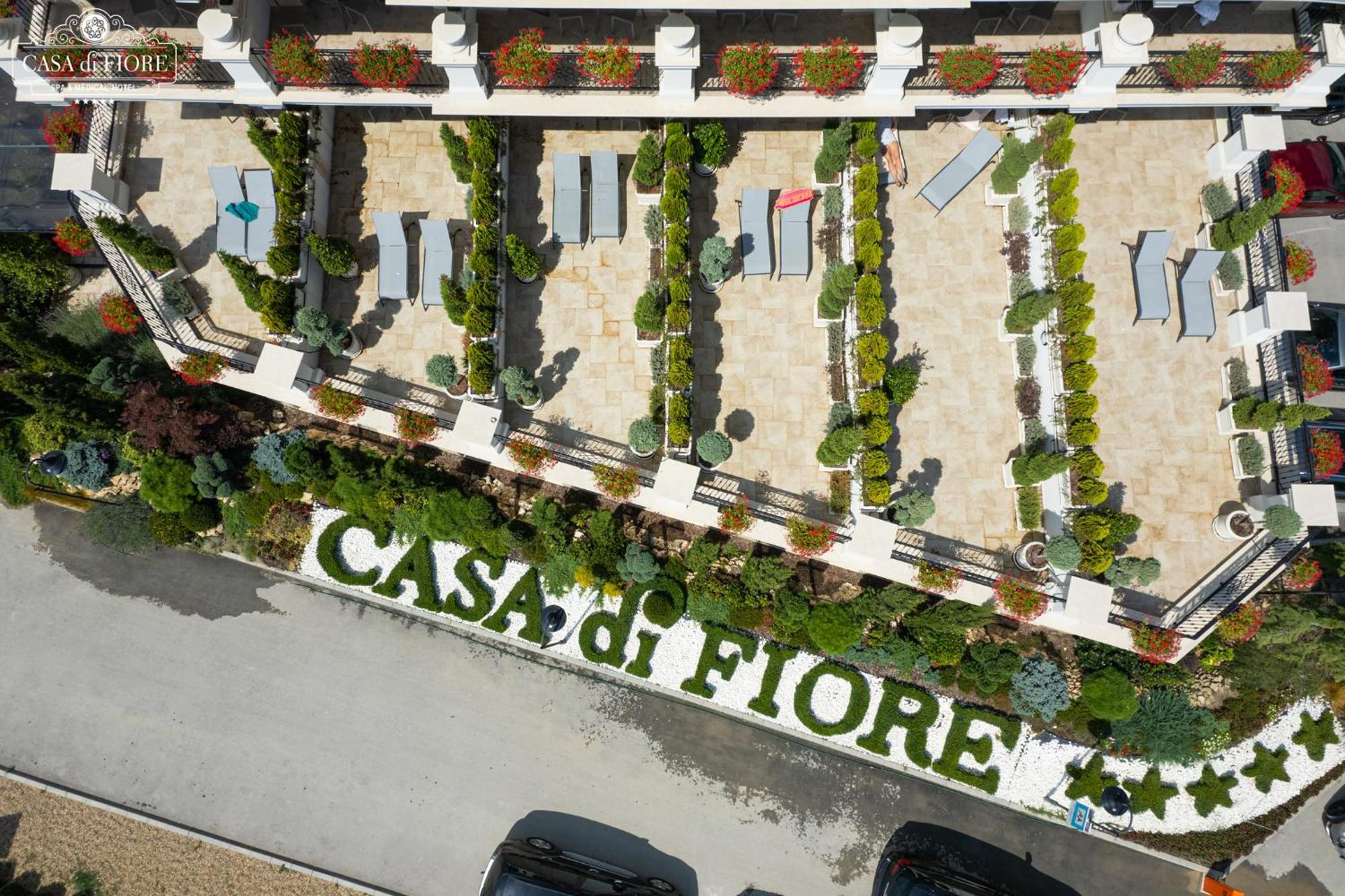 Casa Di Fiore Spa And Medical Hotel, Mineral Pools & Private Beach 크레네보 외부 사진 Casa Flora